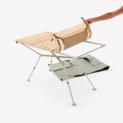 Quechua TABLE DE CAMPING COMPACTE 4/6 PERSONNES - PLATEAU BOIS - POCHE DE RANGEMENT -Quechua Promos Boutique table de camping compacte 46 personnes plateau bois poche de rangement 7